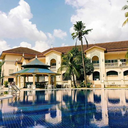 Club Morocco Resort And Country Club Subic Ngoại thất bức ảnh
