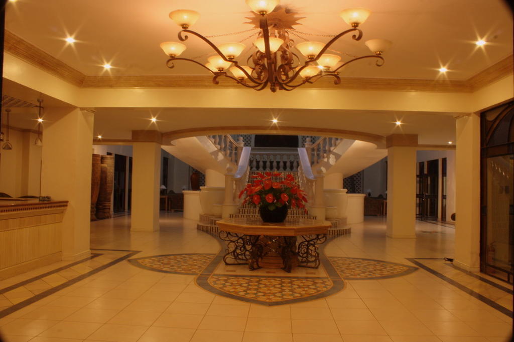 Club Morocco Resort And Country Club Subic Ngoại thất bức ảnh
