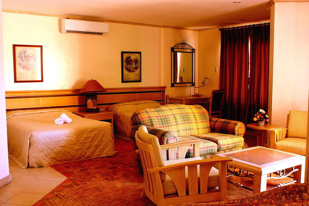 Club Morocco Resort And Country Club Subic Phòng bức ảnh