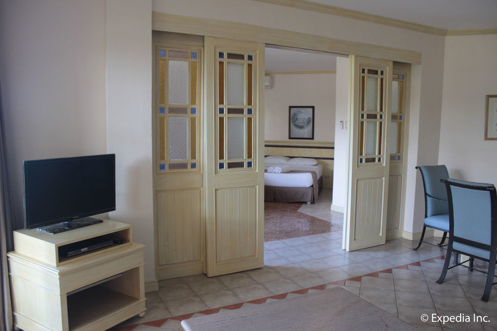 Club Morocco Resort And Country Club Subic Ngoại thất bức ảnh