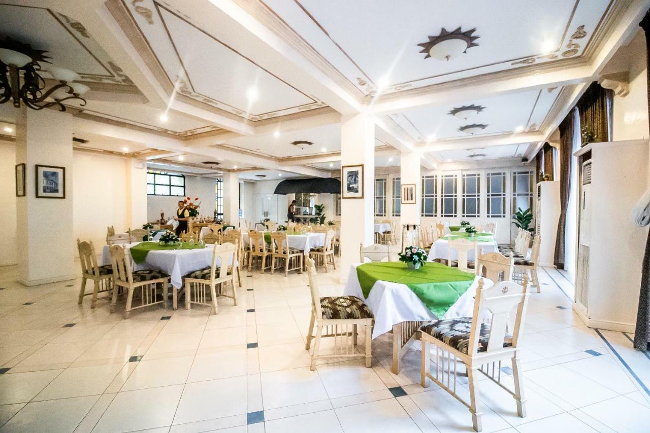 Club Morocco Resort And Country Club Subic Ngoại thất bức ảnh